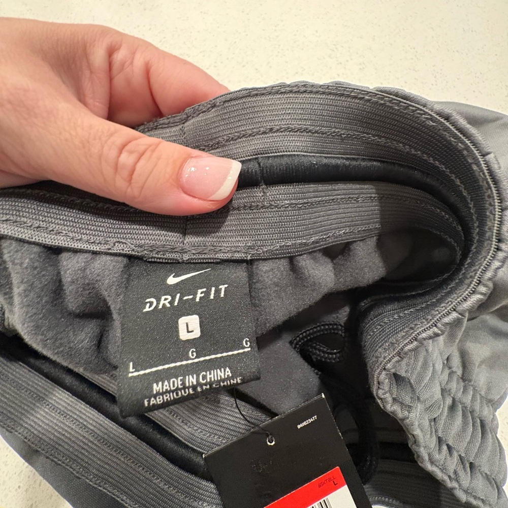 Nike Men's Charcoal Chinos - Picture 8 of 8